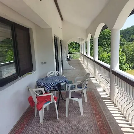 Prirodna Oaza Blizu Vlasica I Sarajeva Busovaca